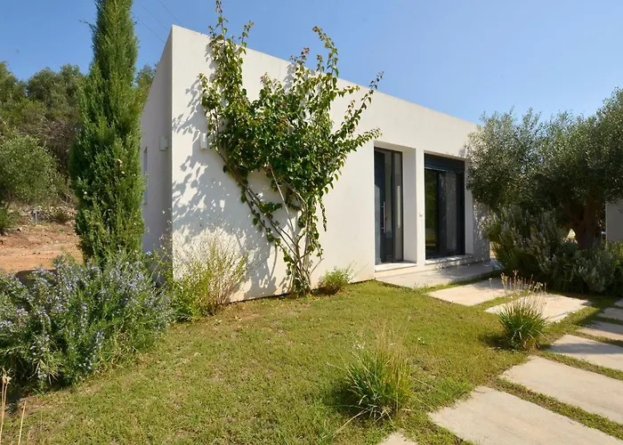 Kalloni Villa *